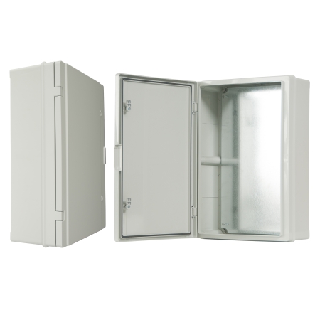 C.1603 OBUDOWA PLASTIKOWA NT 610X410X202 IP65 IK10 DRZWI PEŁNE Z PŁYTĄ SZARY