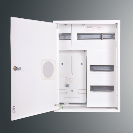 RZ-7NNT3F+36SO ROZDZIELNIA METALOWA LICZNIKOWA NT 3F 36M 575X420X220 IP30 DRZWI ZAMEK/SZYBA BIAŁY