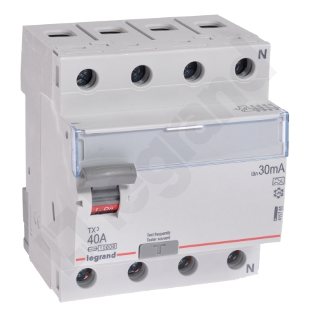 P304 TX3 40A/ 30MA/A WYŁĄCZNIK RÓŻNICOWY 40A 4P 4M 30MA A 10KA