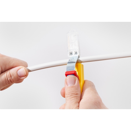 NÓŻ DO ŚCIAGANIA IZOLACJI NO.28H SECURA