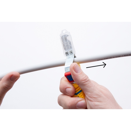 NÓŻ DO ŚCIAGANIA IZOLACJI NO.28H SECURA