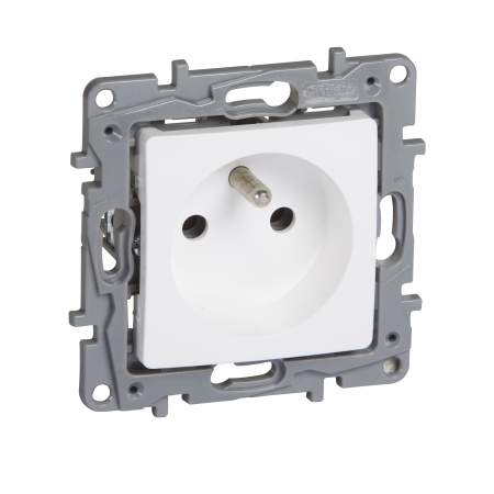 NILOE 2/ ECO MODUŁ BIAŁY GNIAZDO 1X Z/U ZACISKI ŚRUBOWE 16A 250V