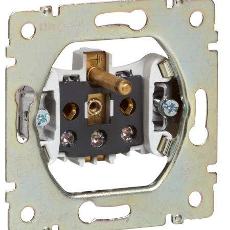 SISTENA LIFE MECHANIZM GNIAZDO 1X Z/U ZACISKI ŚRUBOWE 16A 250V